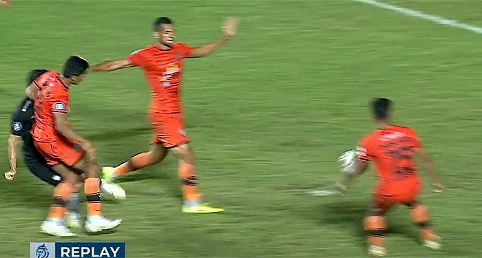 Dokter Persib Ungkap Penyebab Pemain Persiraja Pingsan, Rafi Bicara soal Aturan